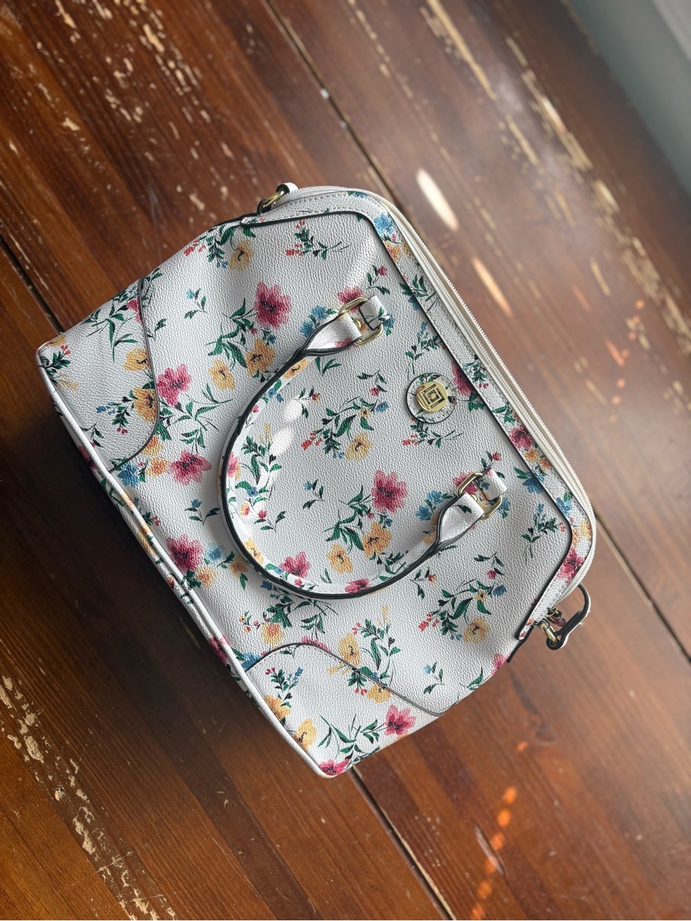 Liz Claiborne Cream Floral Dome Satchel with Multicolor Blooms - Picture 8 of 8